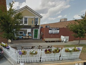 No crowd = extra picnic tables for us!